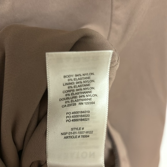 Babaton Aritzia Contour long sleeve bodysuit. - Picture 9 of 9